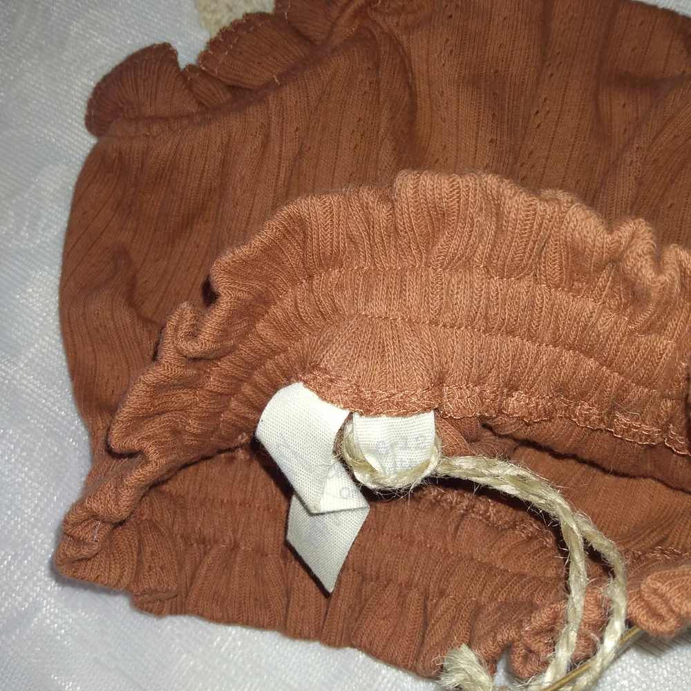 Kids Ruffle Shorts - Rust - Picture 5 of 5